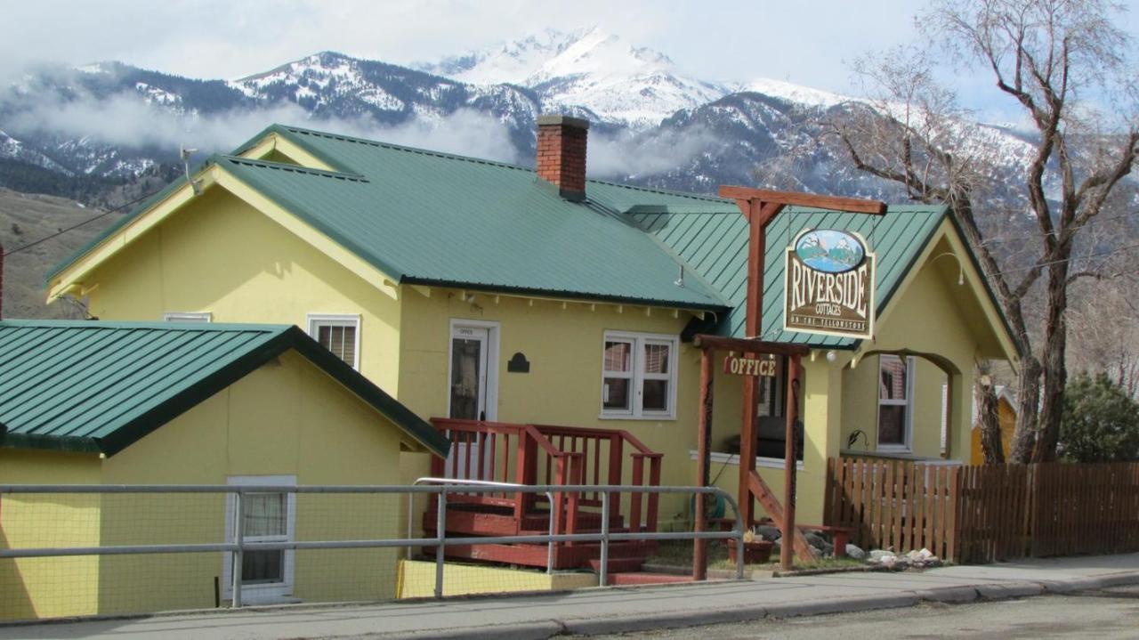 Yellowstone Riverside Cottages Gardiner Exterior photo